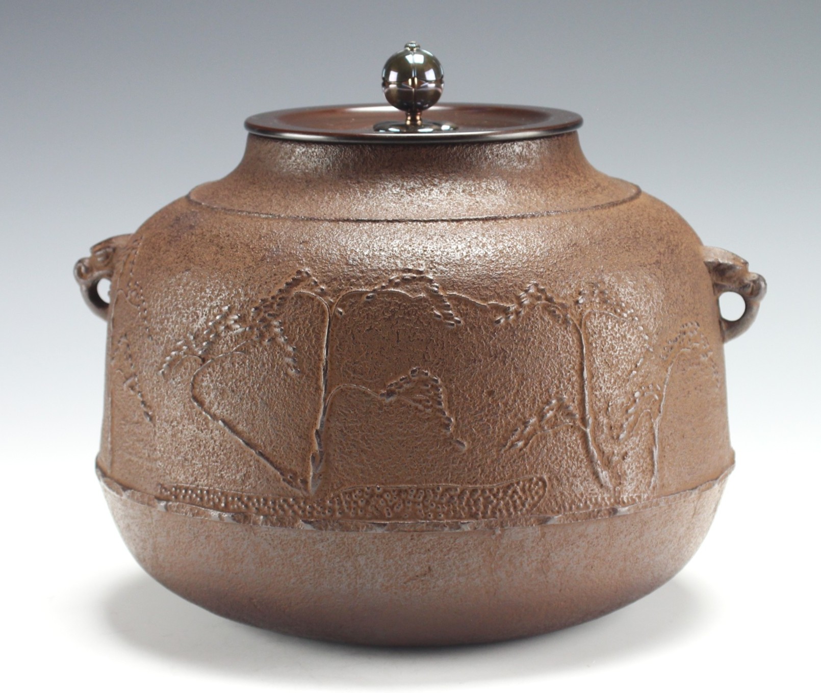 洲浜地紋真形釜