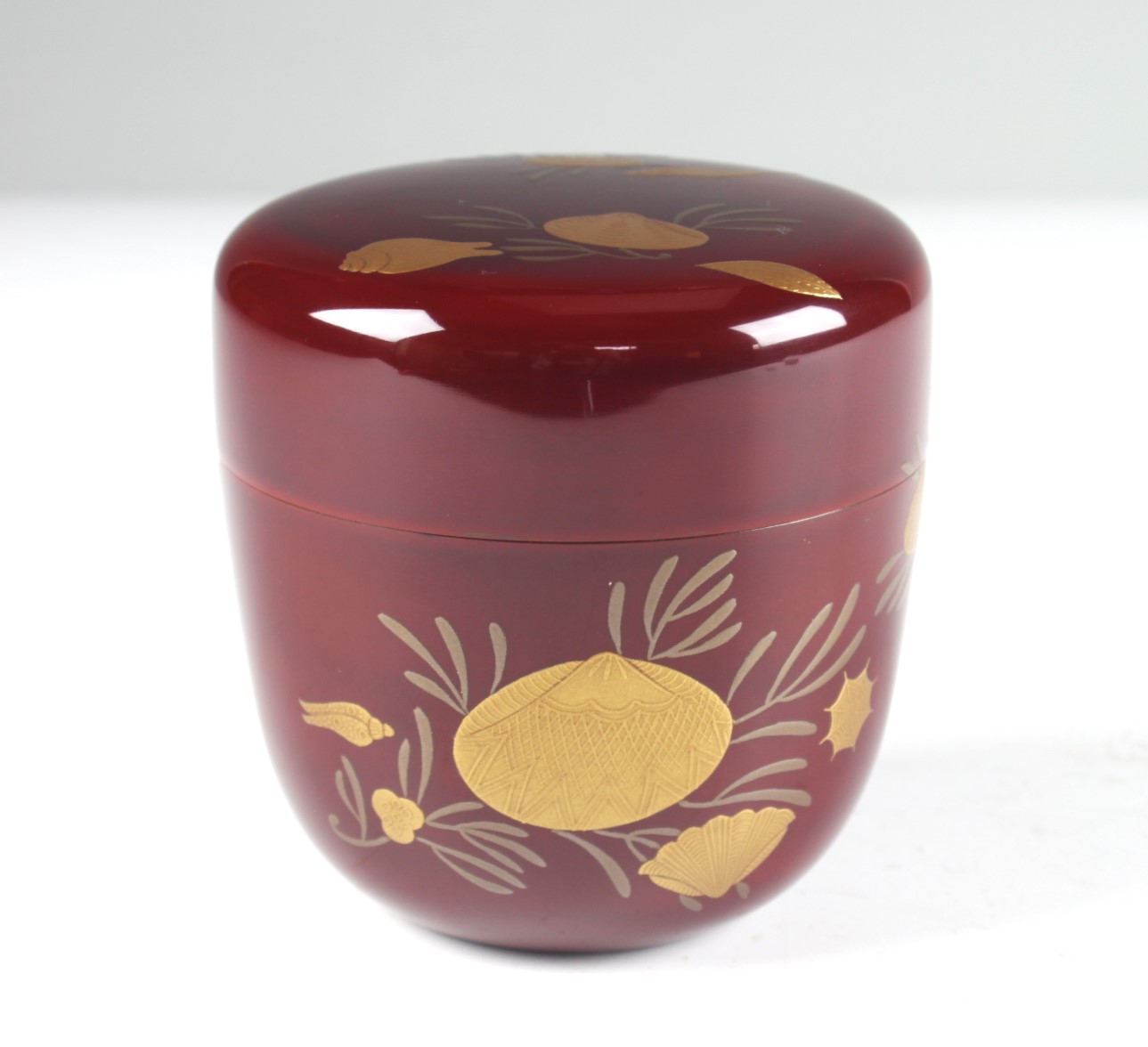 五代 川端近左 溜ミル貝蒔絵大棗 即中斎御書付 the 5th kawabata, kinsa mirugai clam makie big tea  container | 古美術 山田幽篁堂