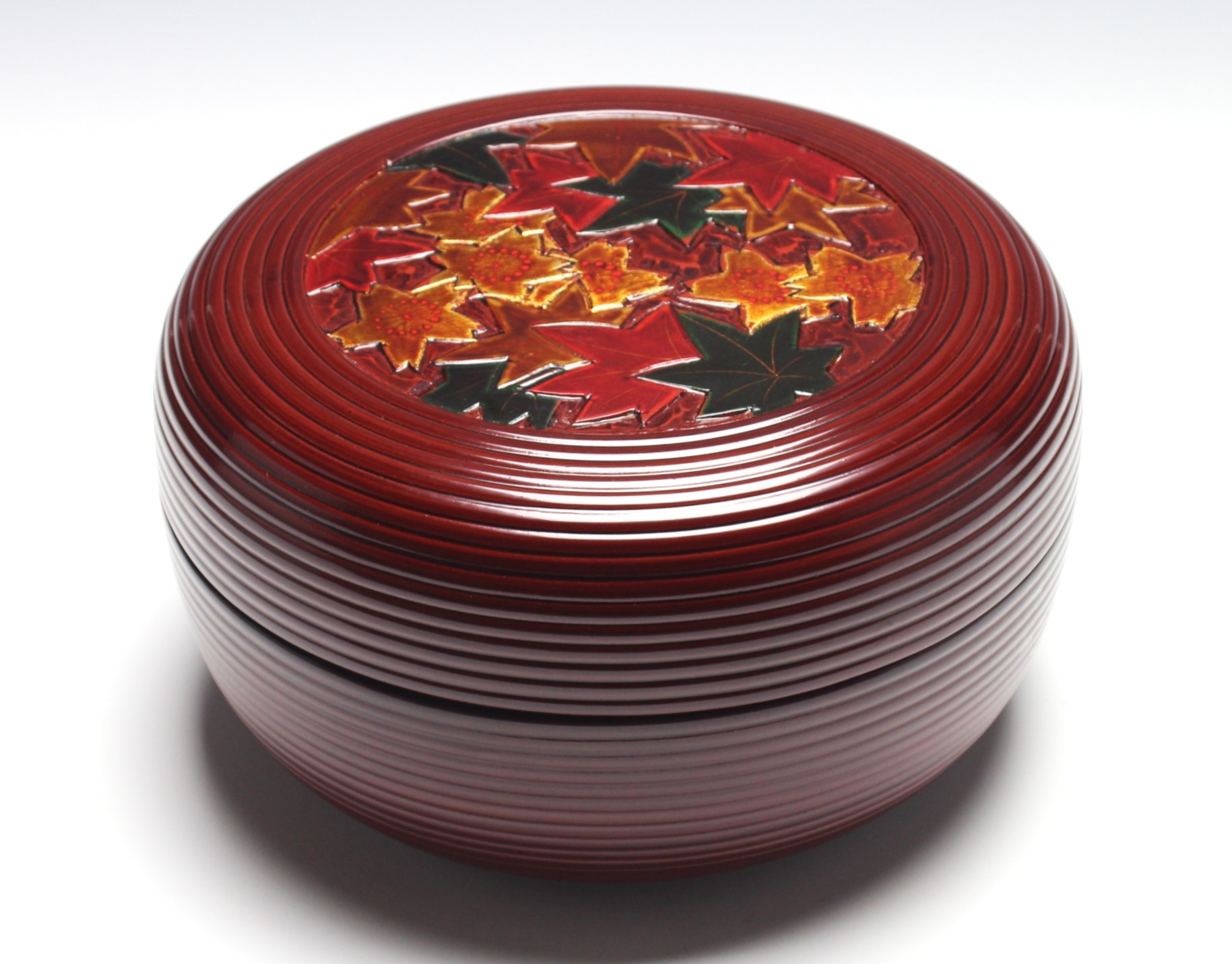 溜塗雲錦呂久呂目食籠