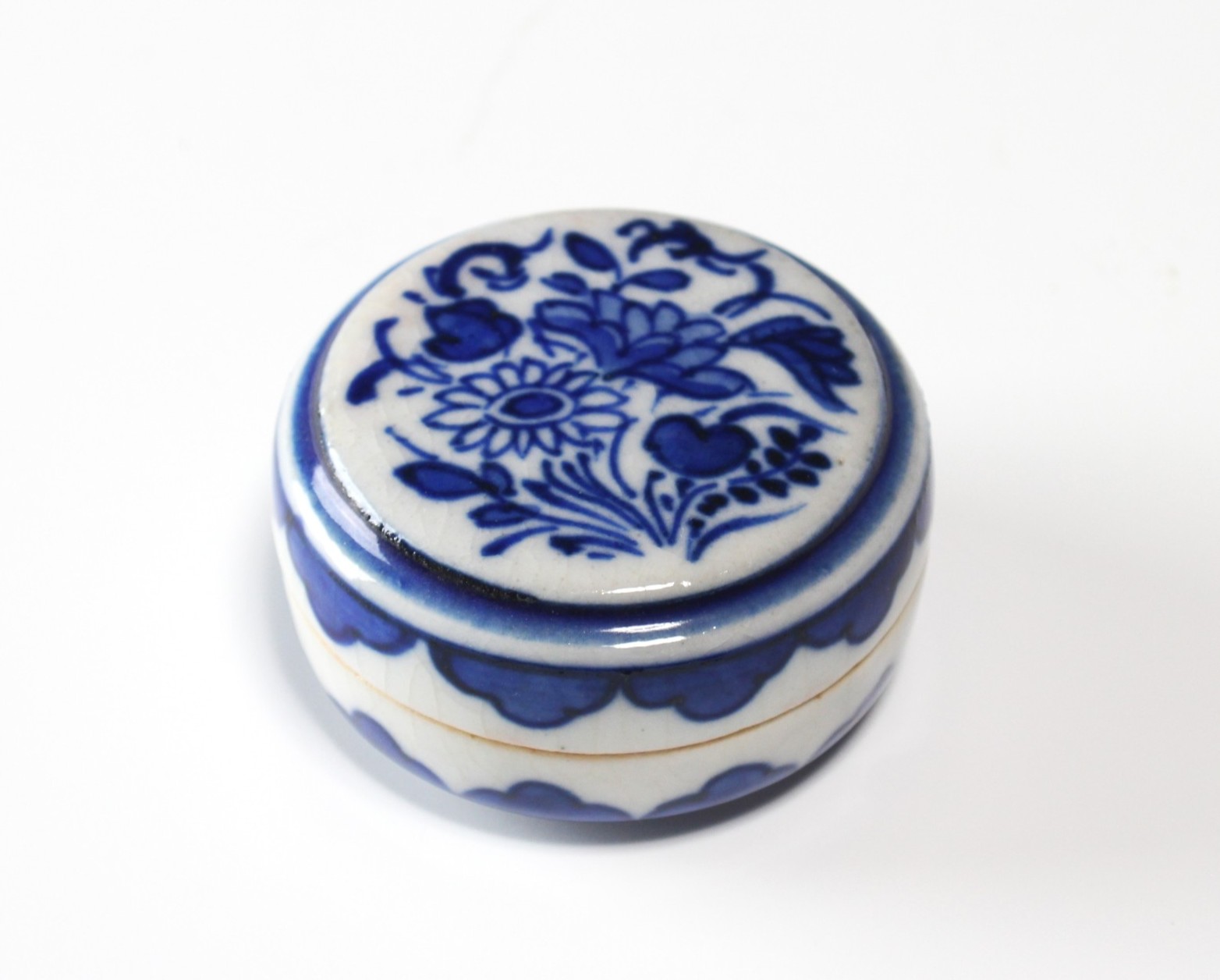 摸古阿蘭陀香合